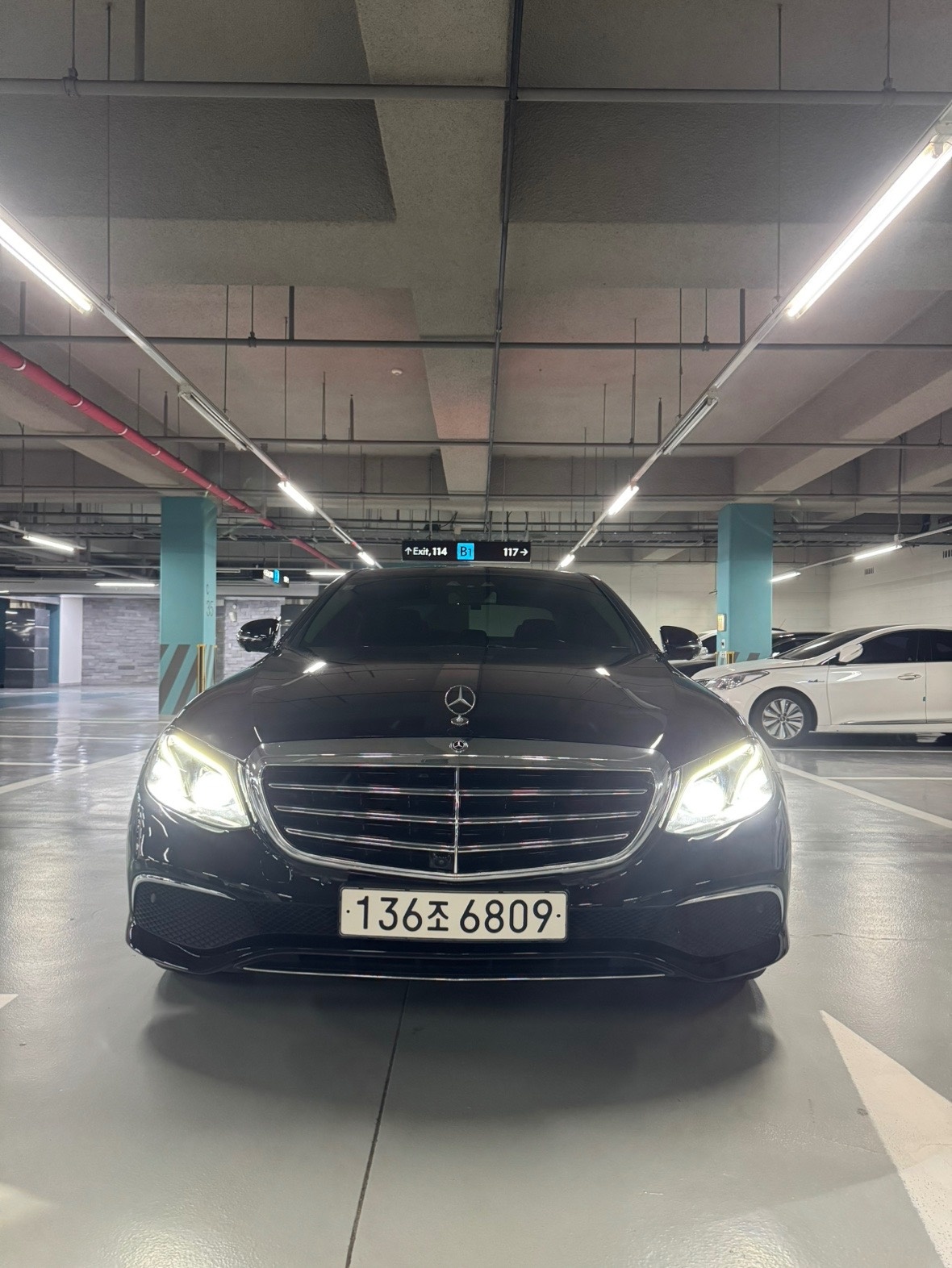 E 클래스 W213 E300 e 전기형 (211마력)익스클루시브 매물 썸네일