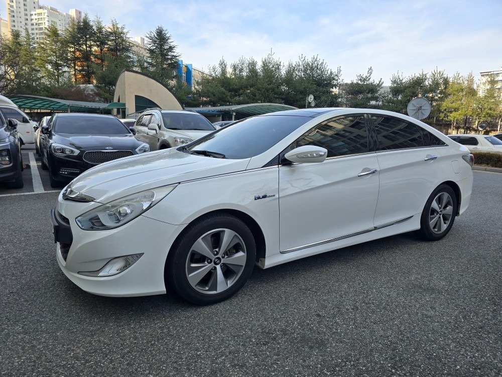 YF 쏘나타 Hybrid HEV 500h 2.0 로열 매물 썸네일