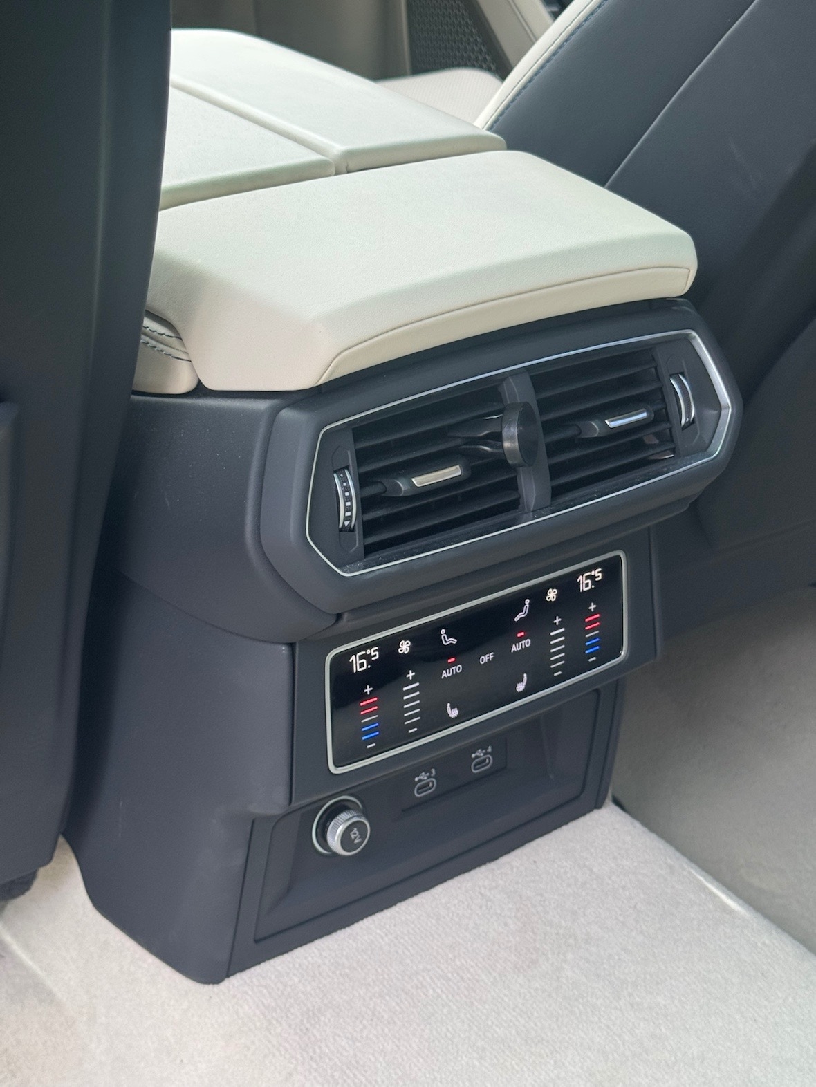 람보르기니 우루스 4.0 V8 S 2023 옐로 사진 7