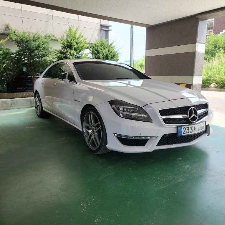 CLS 클래스 W218 CLS63 amg 전기형 (525마력) 매물 썸네일