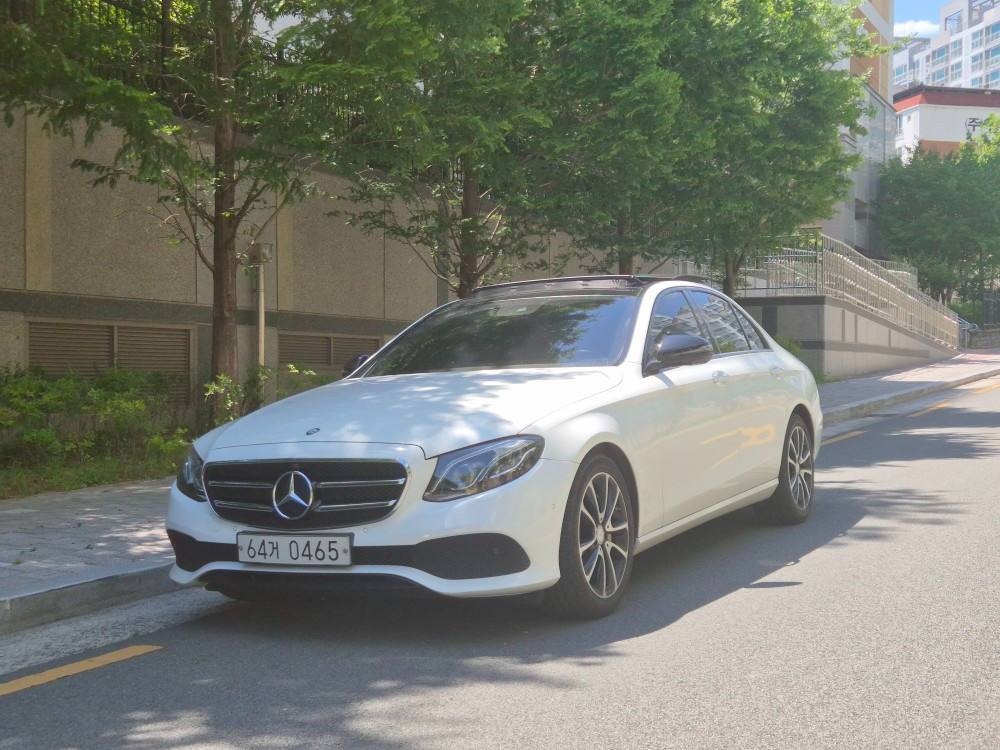 E 클래스 W213 E300 전기형 (211마력) 매물 썸네일