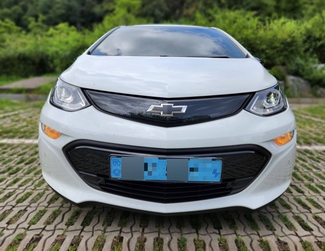 볼트 BEV(66kWh/414km) FWD LT 디럭스 매물 썸네일