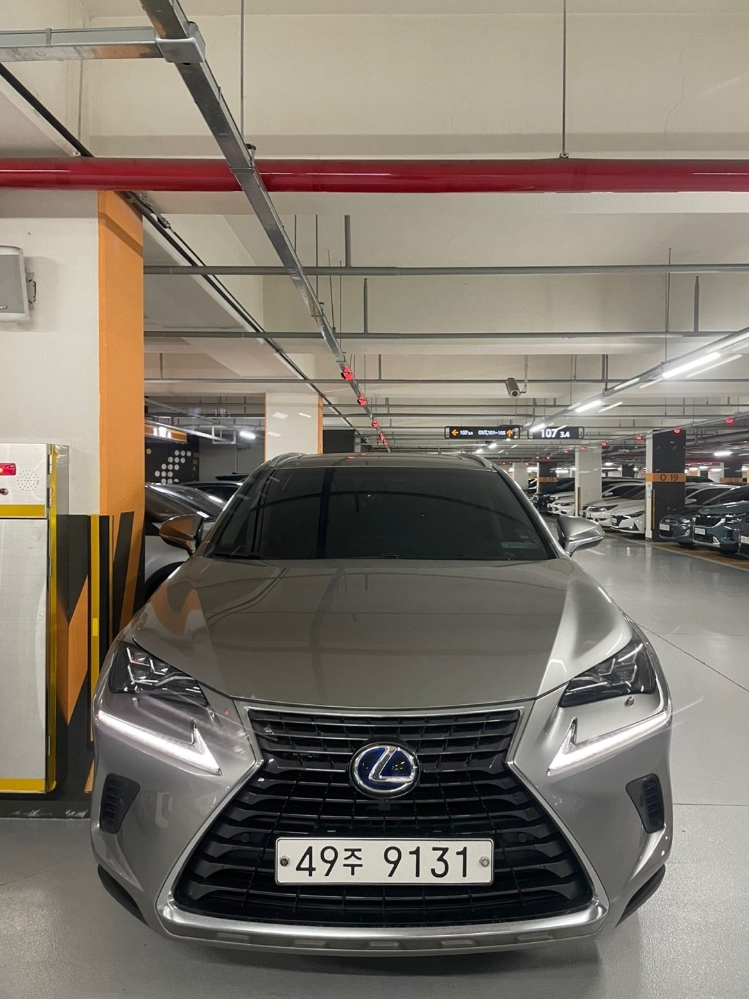 NX AZ10 NX300h AWD 후기형 (152마력) 매물 썸네일