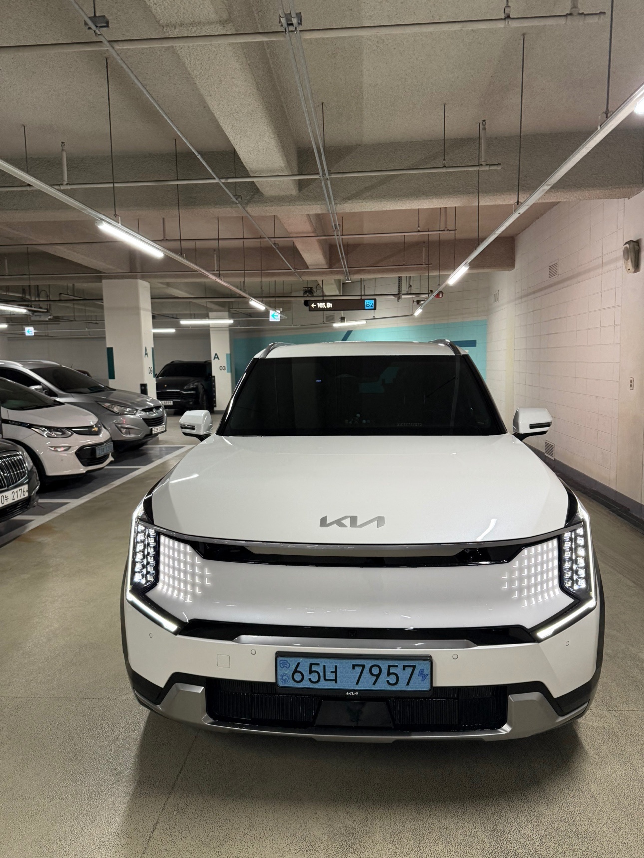 EV9 MV1 BEV(99.8kWh) RWD 어스(6인승) 매물 썸네일