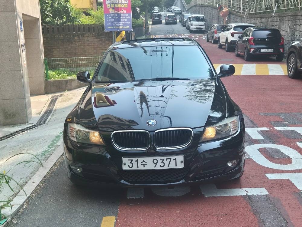 3시리즈 E90 328 i 세단 후기형 (234마력) 매물 썸네일