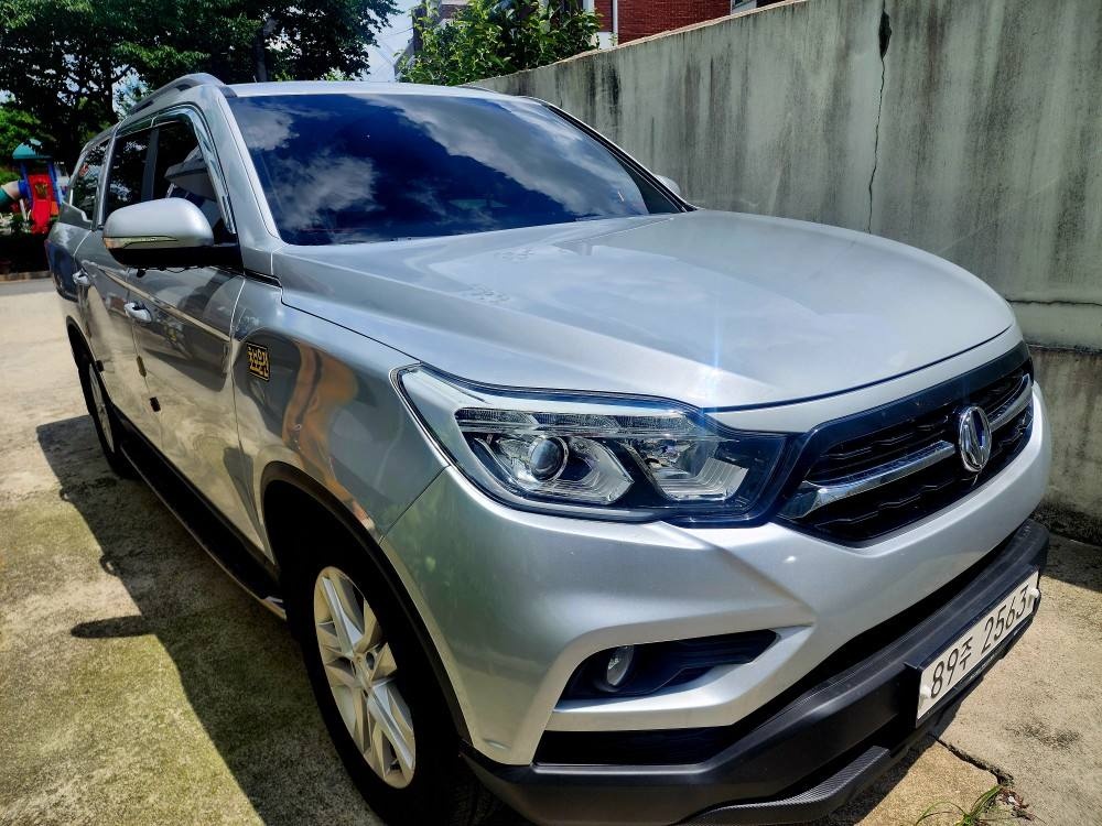 렉스턴 스포츠 Q200. G4 5인승(디젤 2.2) 4WD 어드벤처 매물 썸네일