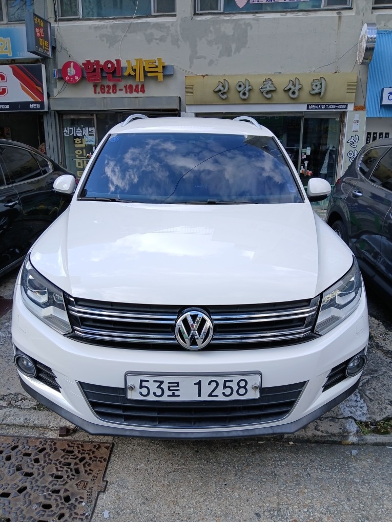 뉴 티구안 5N 2.0 TDI 블루모션 (140마력) 매물 썸네일