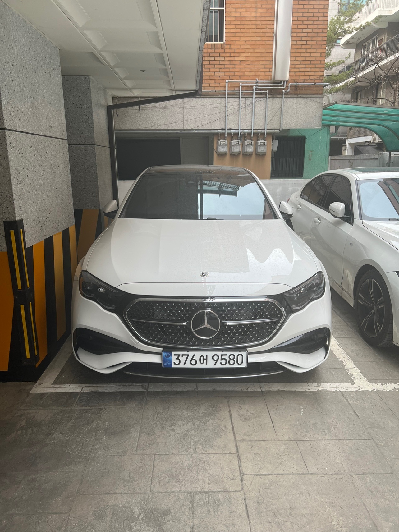 E 클래스 W214 E300 4Matic (258마력) 매물 썸네일