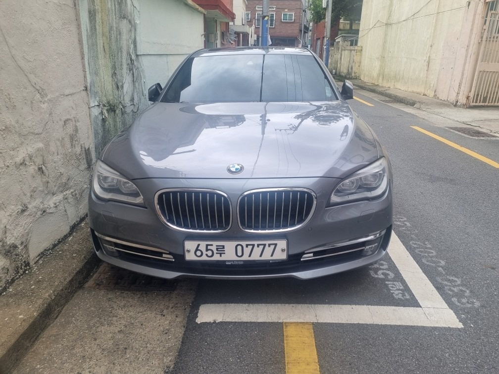 7시리즈 F01 740 d xDrive (313마력) 매물 썸네일