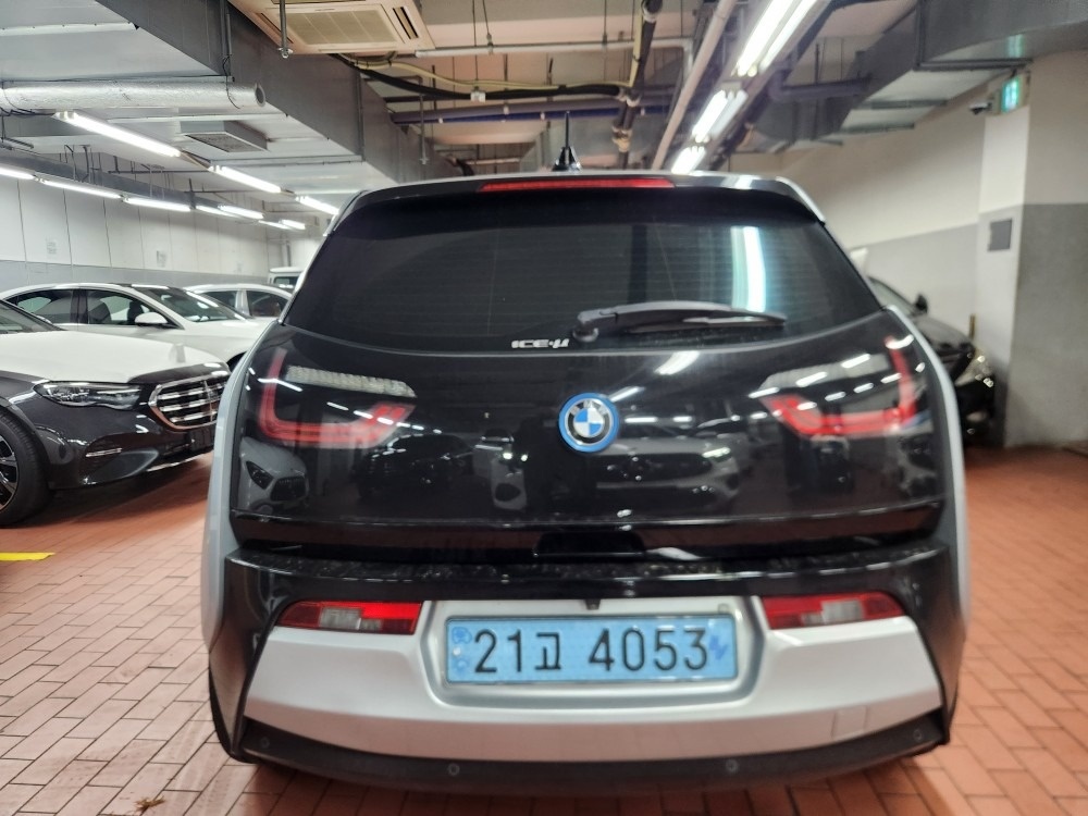 i3 IO1 BEV(22.6kWh) FWD (170마력) 매물 썸네일