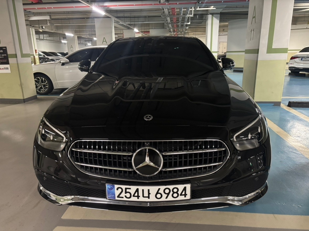 E 클래스 W213 E250 후기형 (211마력)아방가르드 매물 썸네일
