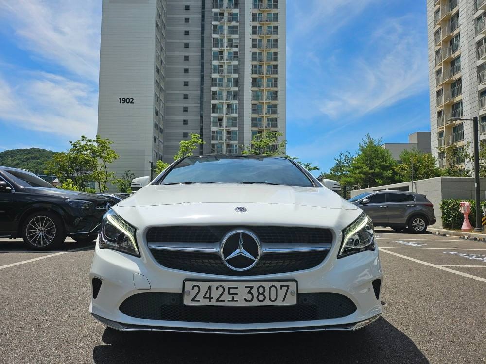 CLA 클래스 C117 CLA250 전기형 (184마력) 매물 썸네일