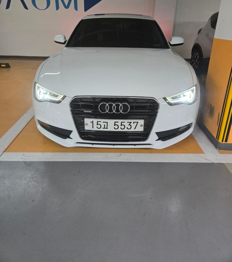 A5 8T 2.0 TDI Sportback 콰트로 (177마력) 매물 썸네일