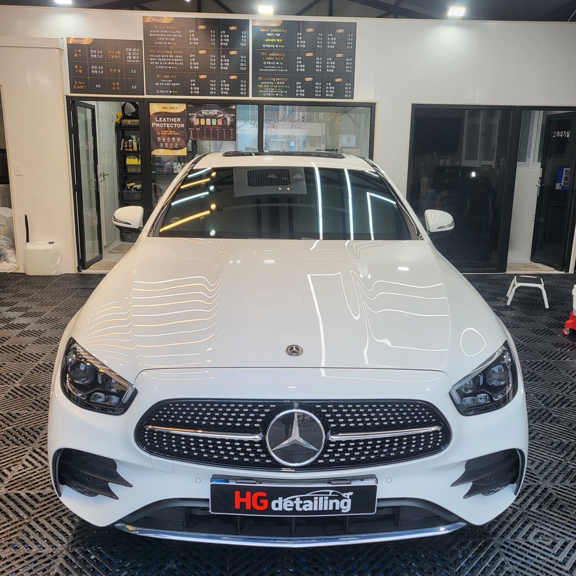 E 클래스 W213 E220 d 4Matic 후기형 (194마력) 매물 썸네일