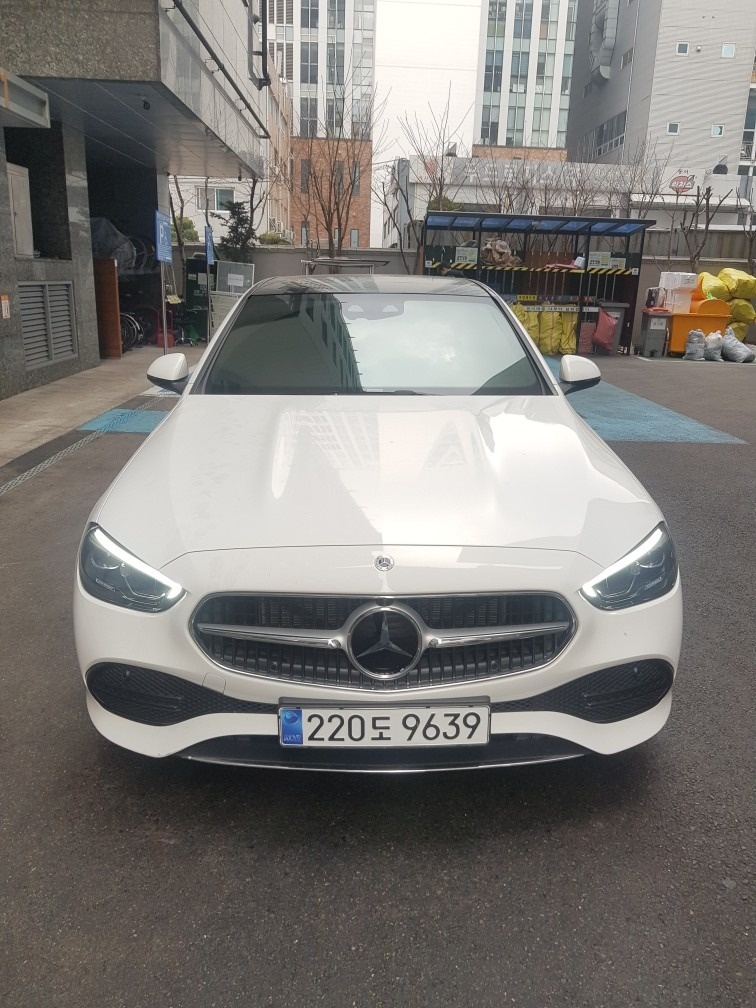 C 클래스 W206 C300 4Matic (258마력)아방가르드 매물 썸네일