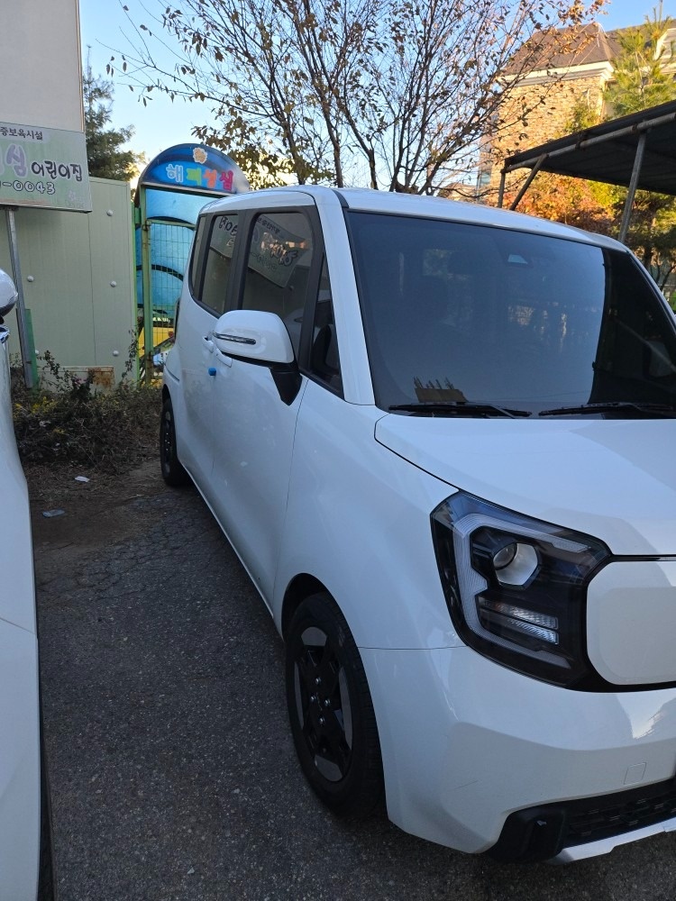 더 뉴 레이 PE2 TAM BEV(35.2 kWh) FWD 에어(205km) 매물 썸네일