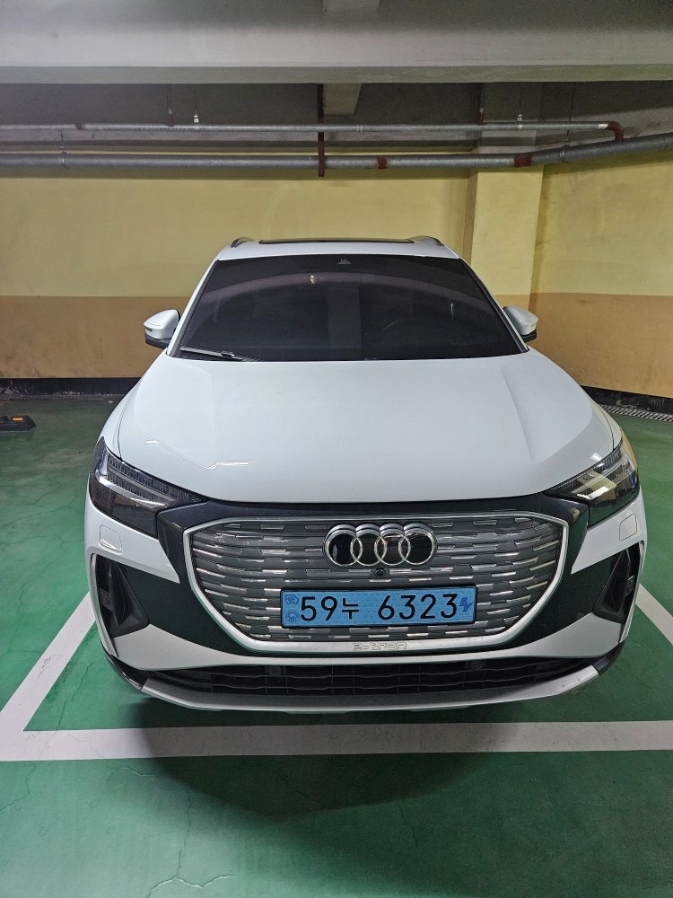 Q4 e-tron BEV(82kWh) RWD 40 (386km) 매물 썸네일