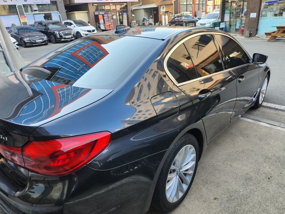 5시리즈 G30 520d xDrive (190마력) 매물 썸네일