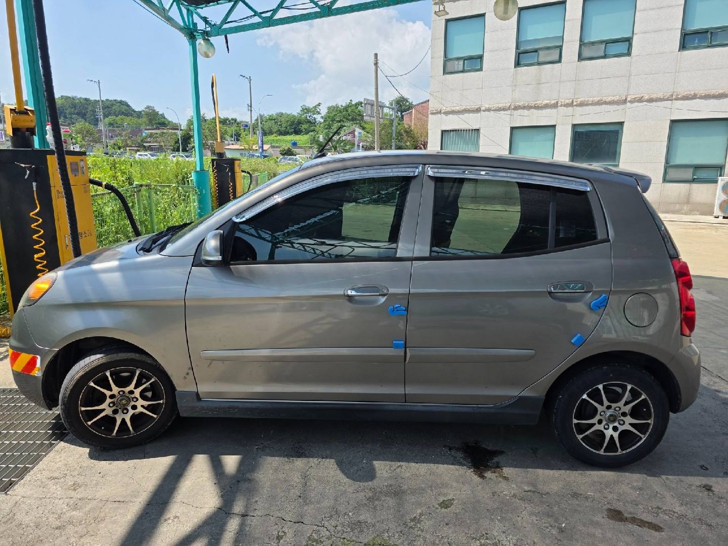 뉴 모닝 SA 5도어 1.0 SLX 고급형 블랙프리미엄 매물 썸네일