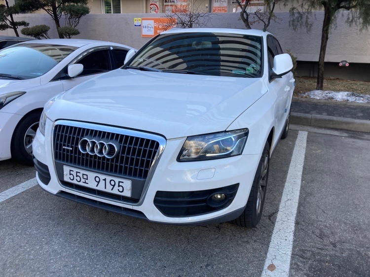 Q5 8R 2.0 TDI 콰트로 (170마력)다이나믹 매물 썸네일