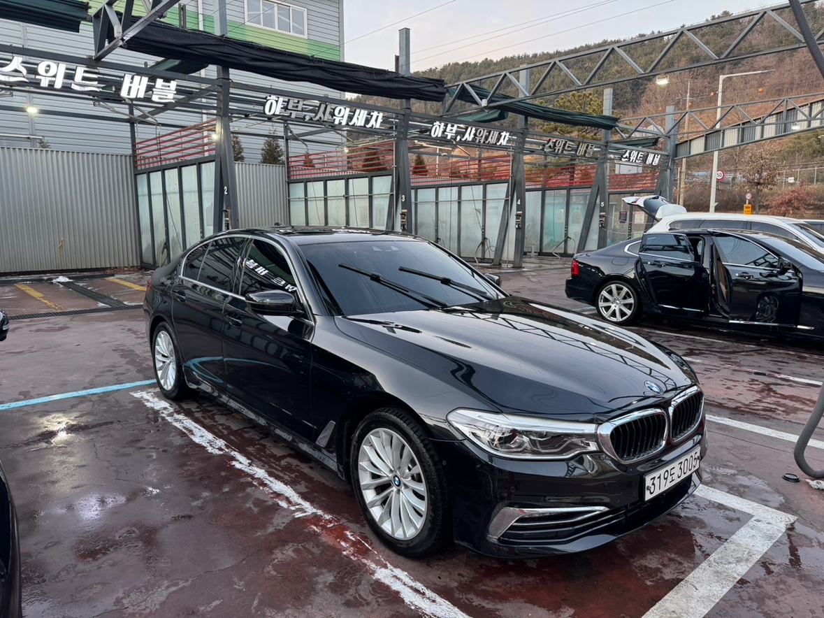 5시리즈 G30 520d xDrive (190마력)럭셔리 플러스 매물 썸네일