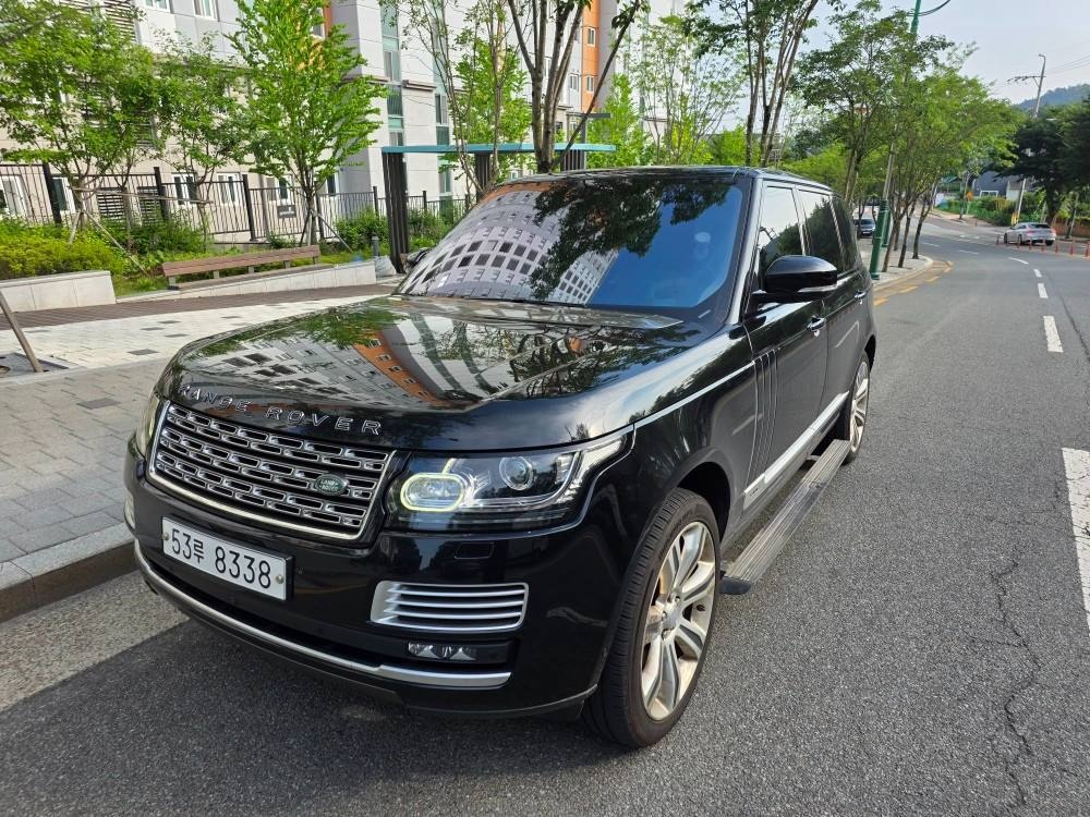 레인지로버 L405 5.0 SC V8 보그 SE (LWB) 매물 썸네일