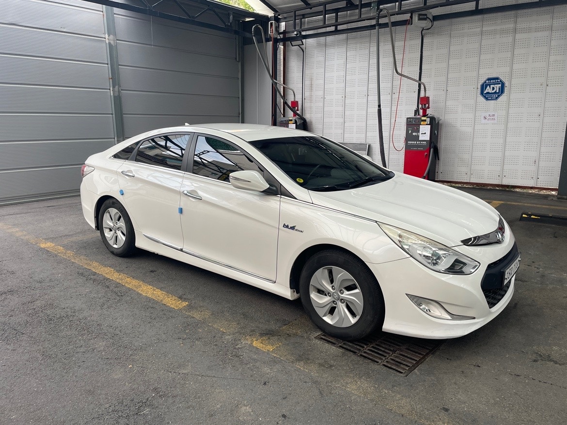 YF 쏘나타 Hybrid HEV 500h 2.0 모던 매물 썸네일