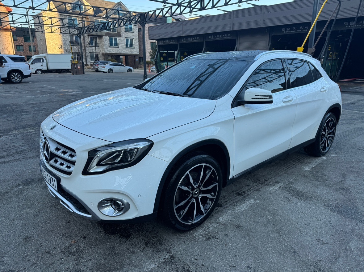 GLA X156 GLA250 4Matic (211마력) 매물 썸네일