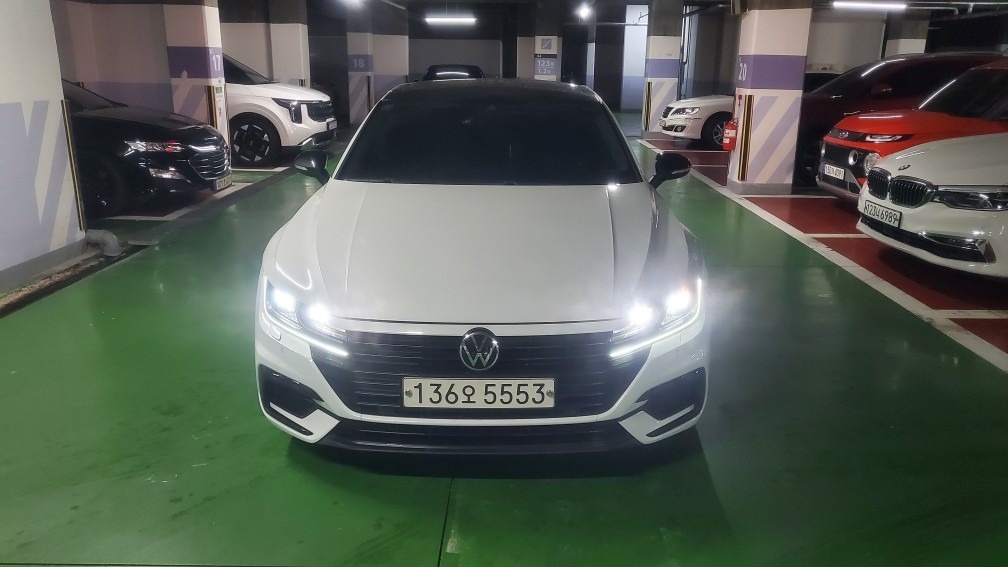 아테온 2.0 TDi 프레스티지 매물 썸네일