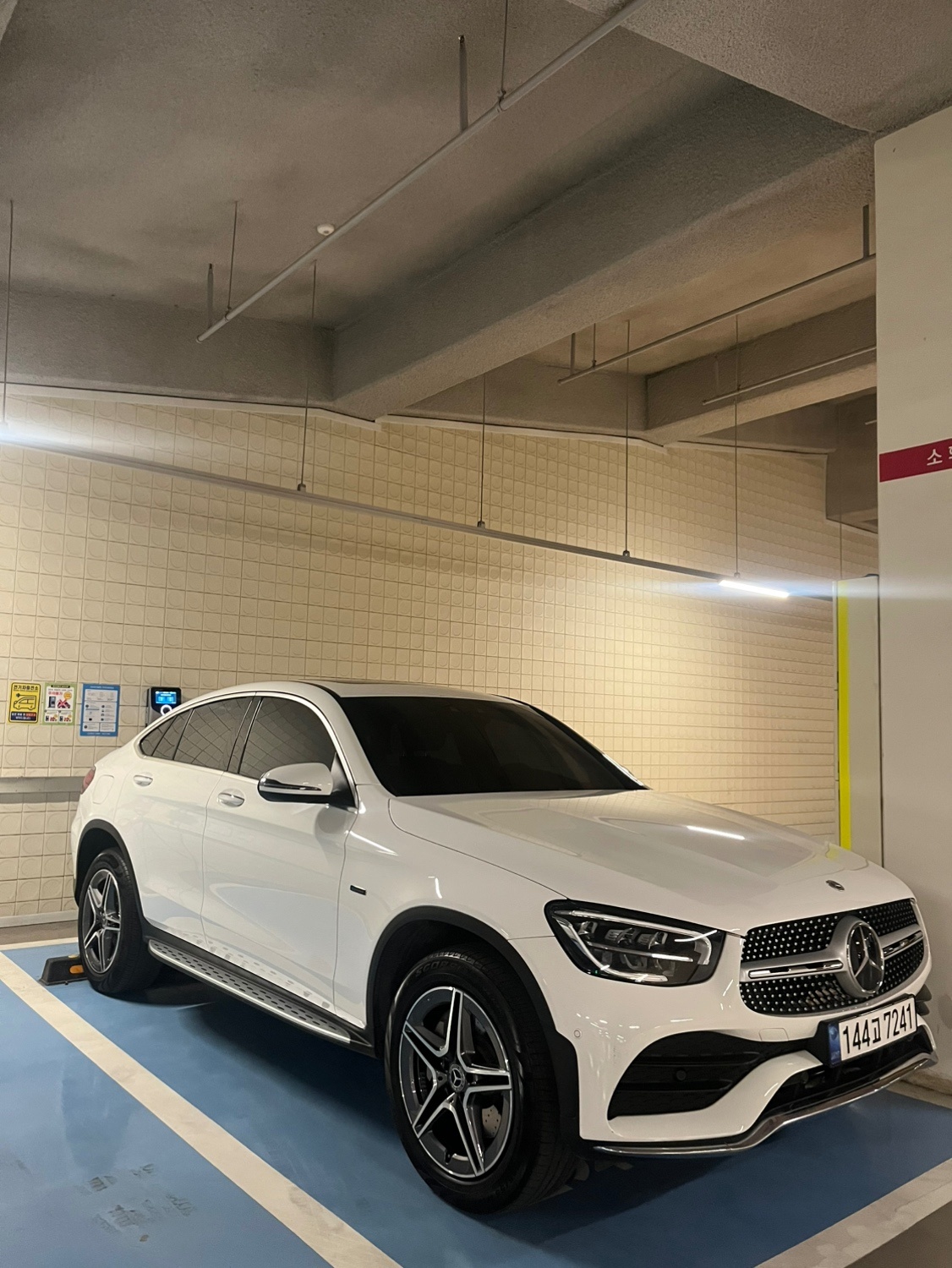 GLC X253 GLC300 e 4Matic Coupe 후기형 (211마력) 매물 썸네일