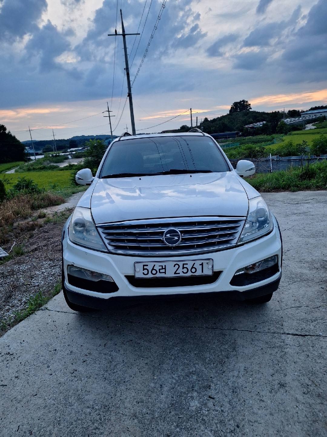 렉스턴 W Y200 7인승(RX7 2.0) 4WD 럭셔리 매물 썸네일