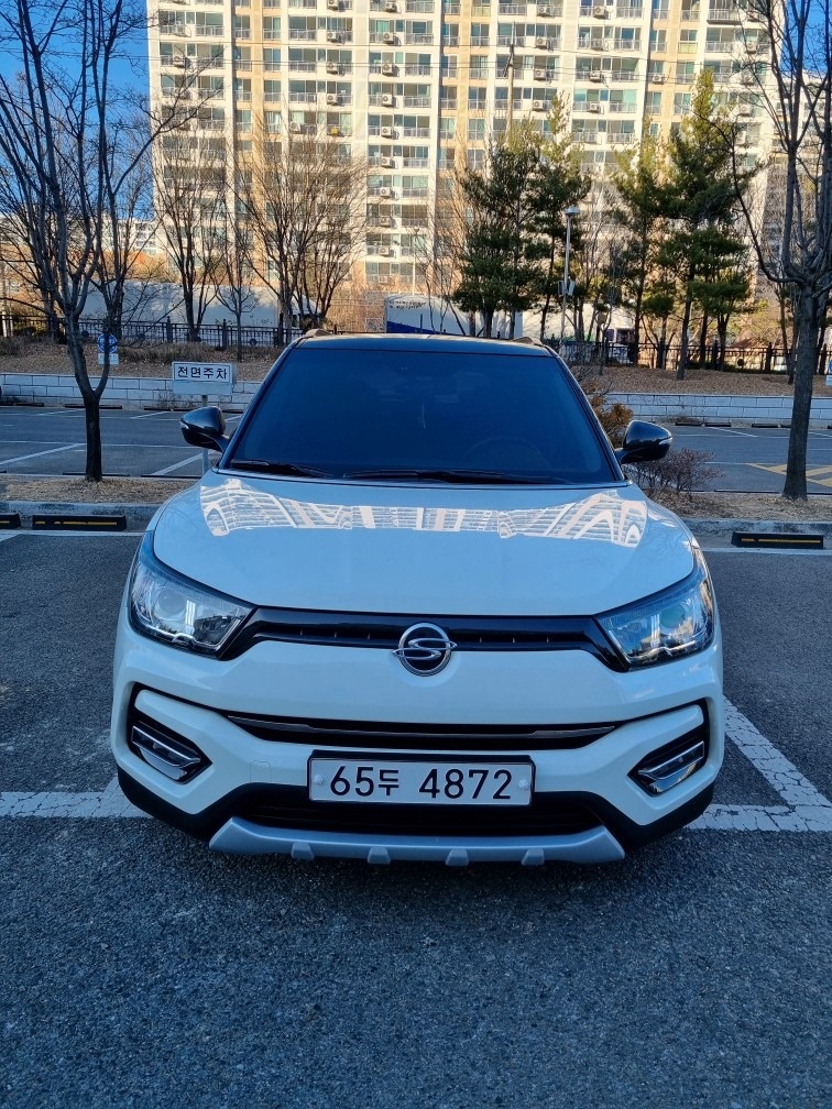 티볼리 아머 X110 5인승(가솔린 1.6) AWD LX 매물 썸네일