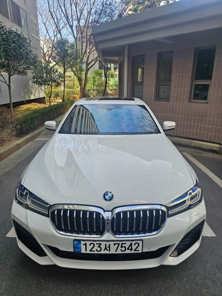 5시리즈 G30 530 i xDrive 페이스리프트 (252마력)M 스포츠 매물 썸네일