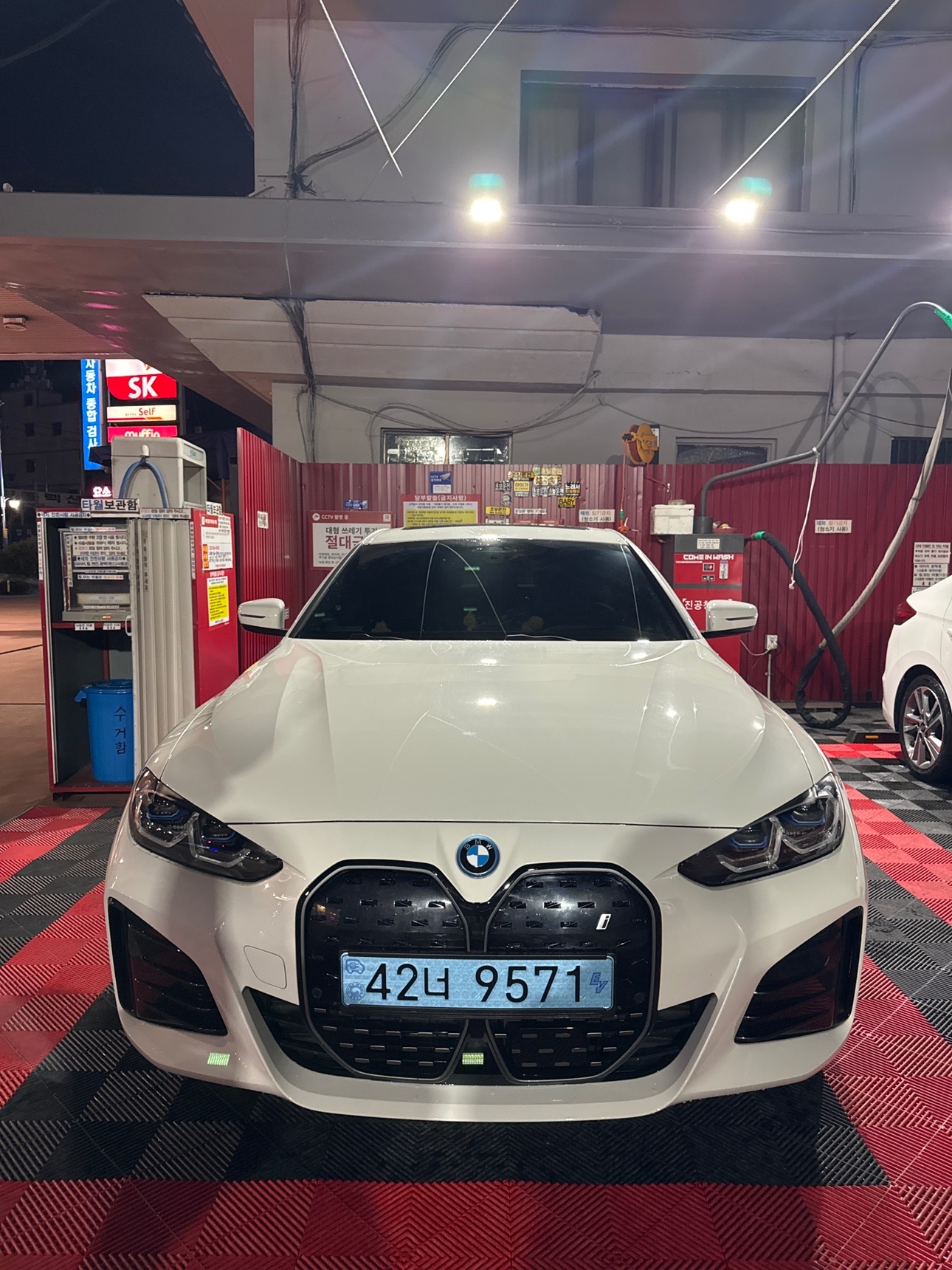 i4 그란쿠페G26 40(84kWh) eDrive M 스포츠 프로 매물 썸네일