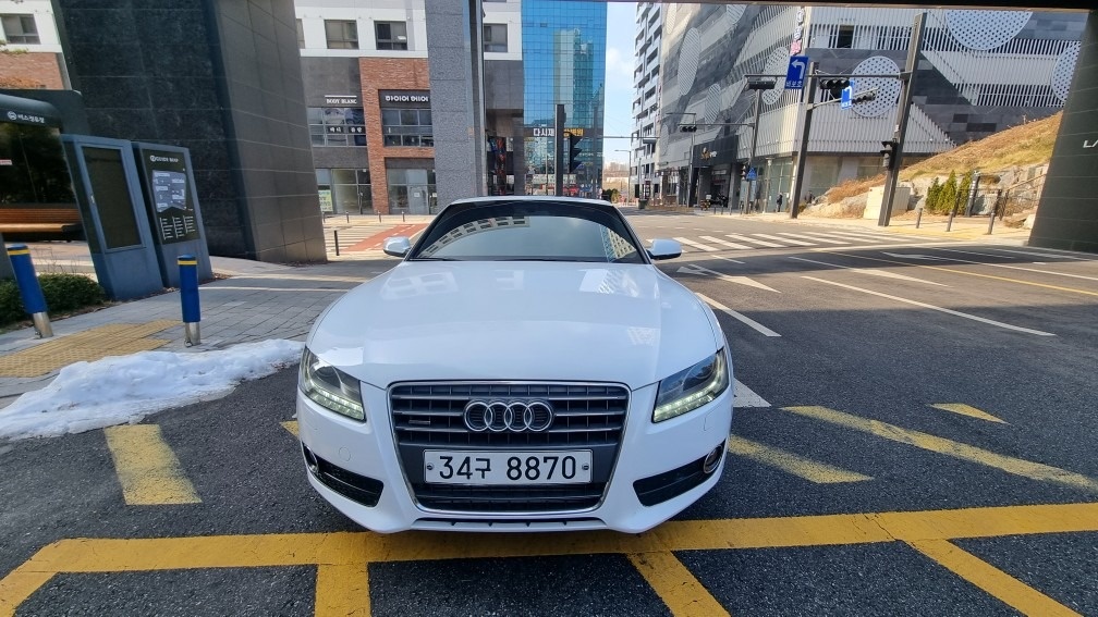 A5 8T 2.0 TFSI Coupe 콰트로 (211마력) 매물 썸네일