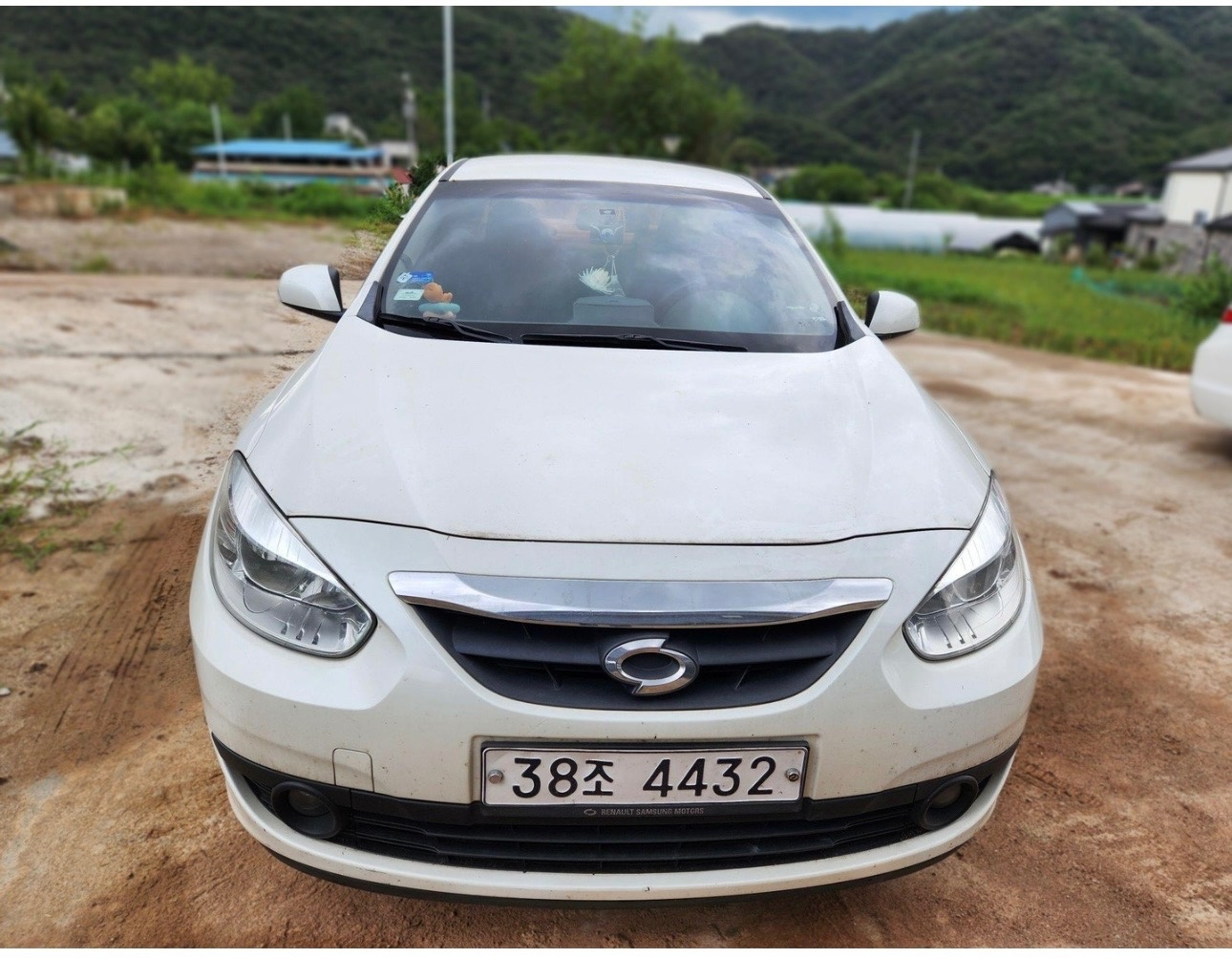 뉴 SM3 L38 가솔린 1.6 FWD SE 매물 썸네일