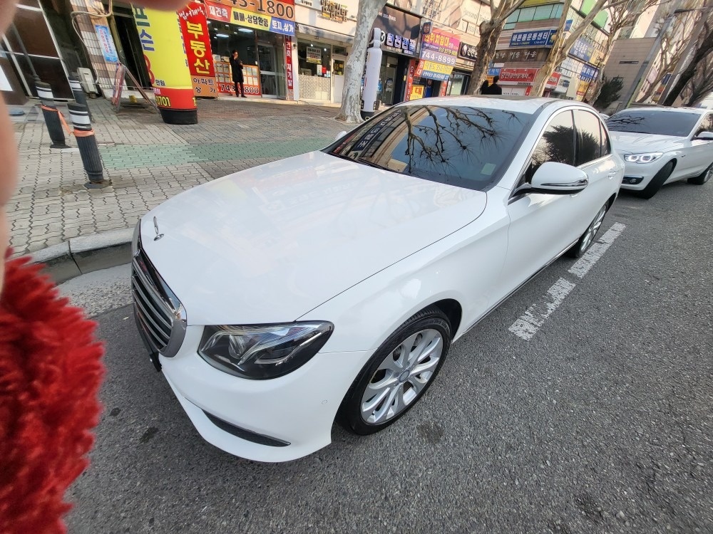 E 클래스 W213 E220 d 전기형 (163마력) 매물 썸네일