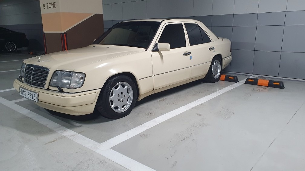 E 클래스 W124 E300 매물 썸네일