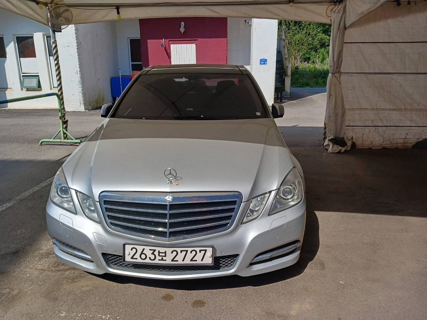 E 클래스 W212 E350 후기형 (306마력)아방가르드 매물 썸네일