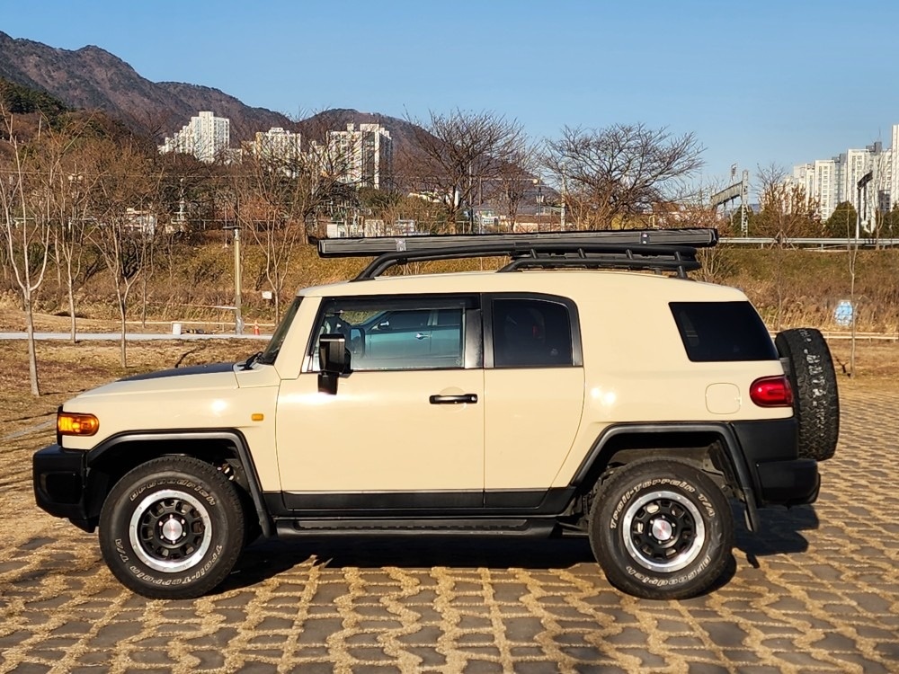 FJ 크루져 4.0 V6 4WD 매물 썸네일