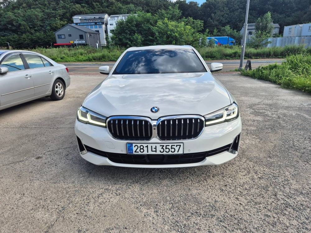 5시리즈 G30 520 i 후기형 (184마력) 매물 썸네일