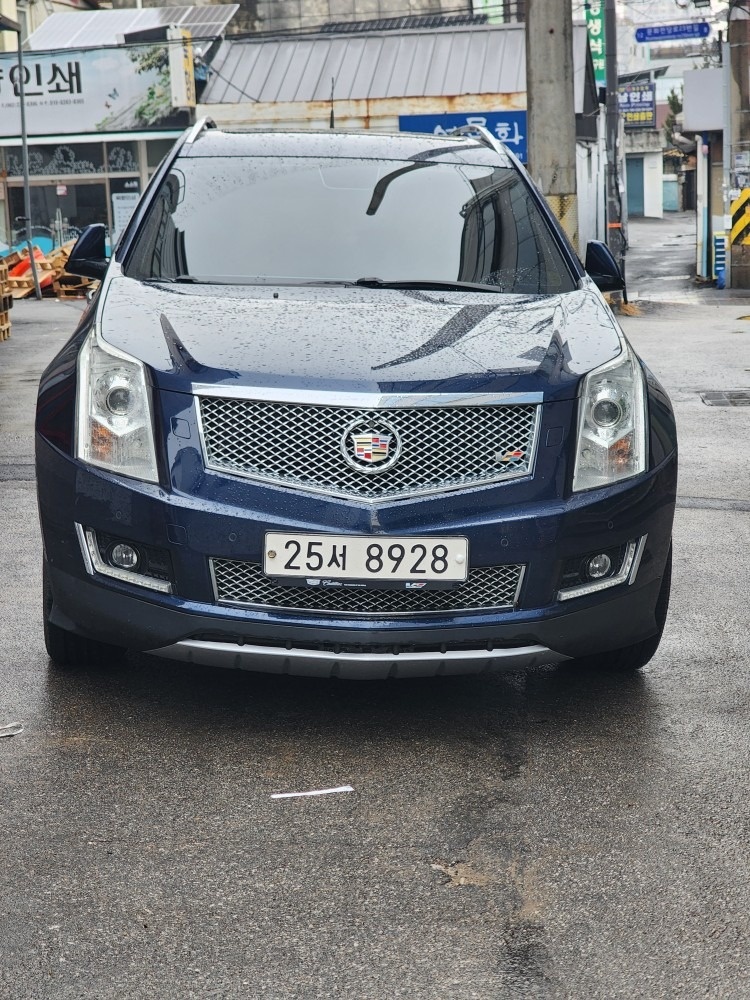 SRX 3.0 V6 AWD 매물 썸네일