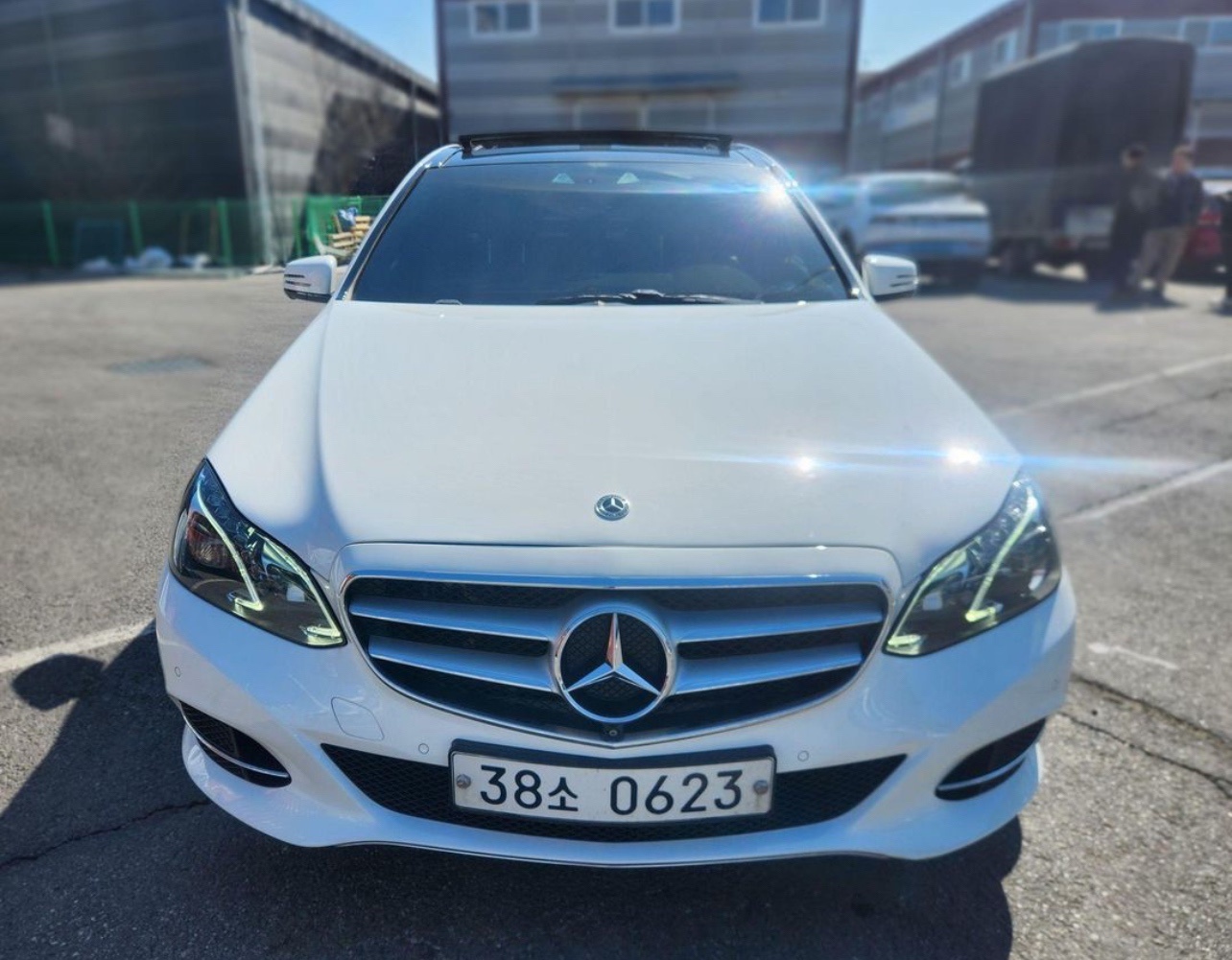 E 클래스 W212 E250 블루텍 4Matic 후기형 (204마력)아방가르드 매물 썸네일