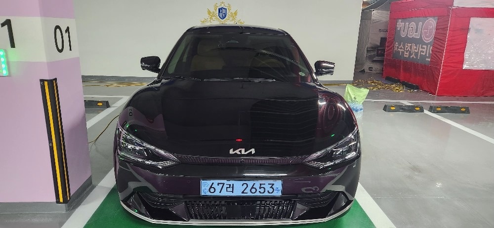 EV6 CV BEV(롱레인지/77.4kWh) AWD 어스(441km) 매물 썸네일