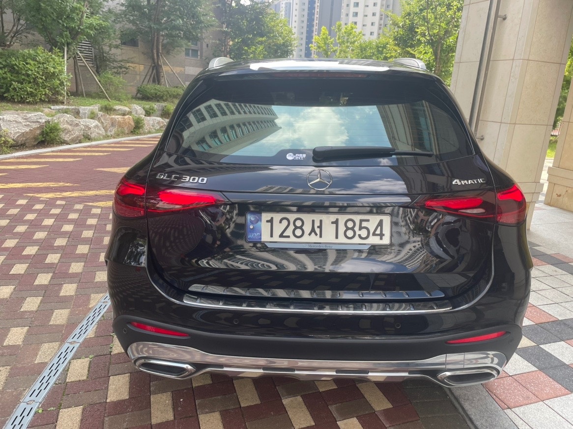 GLC X254 GLC300 4Matic 전기형 (258마력)AMG Line 매물 썸네일