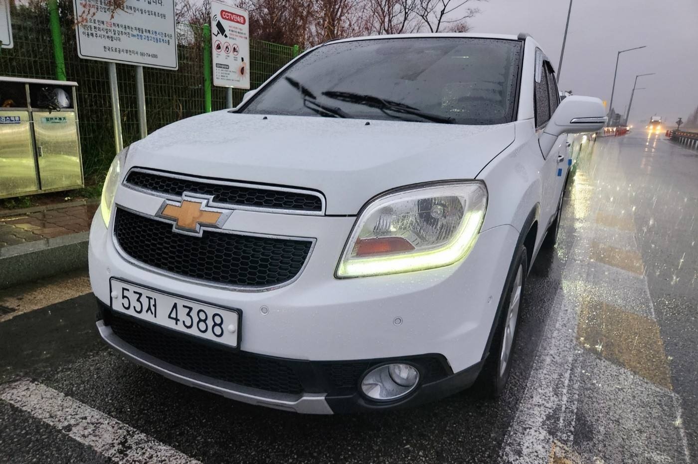 올란도 MPV7 7인승(2.0 LPi) FWD (140마력) 매물 썸네일