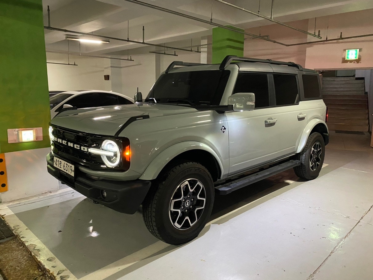 브롱코 U725 4도어 2.7 AWD OUTER BANKS 매물 썸네일