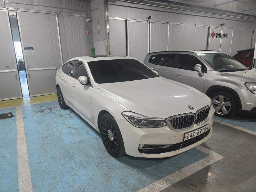 6시리즈 GT G32 GT 620d xDrive (190마력)럭셔리 매물 썸네일