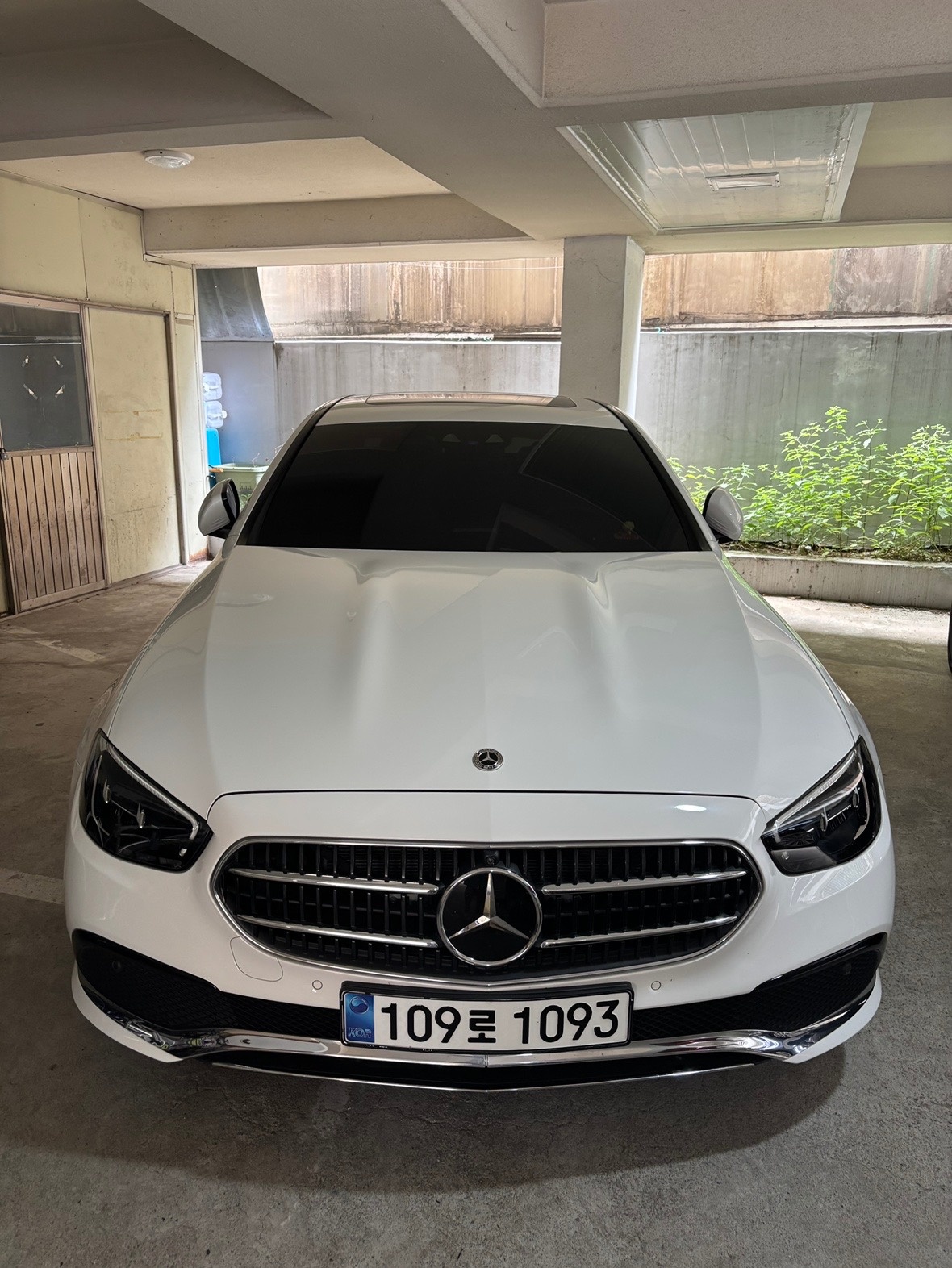E 클래스 W213 E250 후기형 (211마력)아방가르드 매물 썸네일