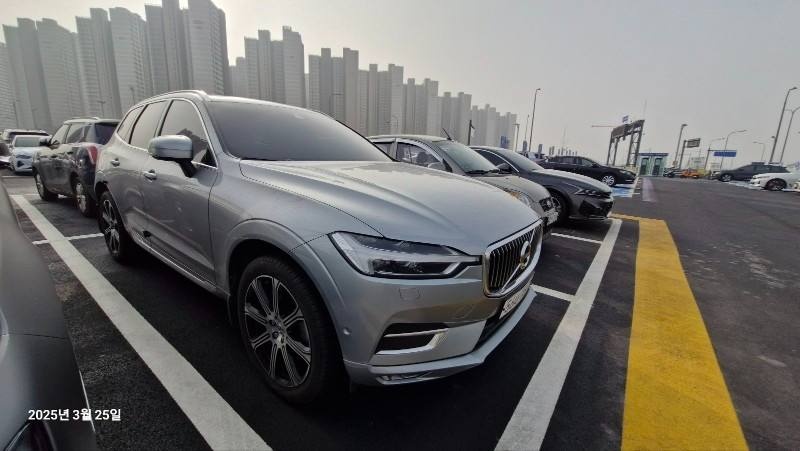 XC60 Ⅱ D5 AWD 전기형 (235마력) 매물 썸네일